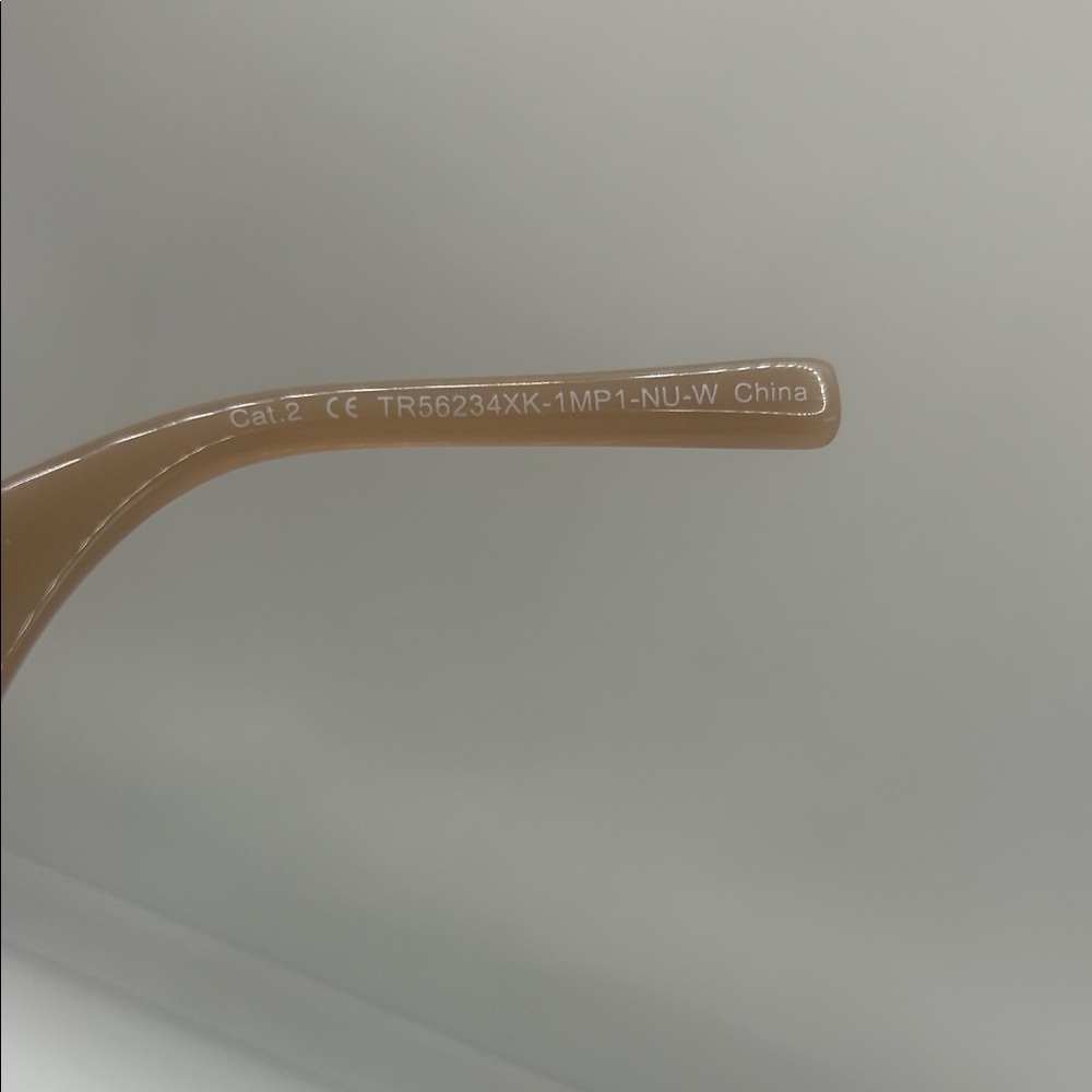True Religion Beige/Gold Frame Sunglasses with Blue Gradient Lenses - Picture 7 of 9
